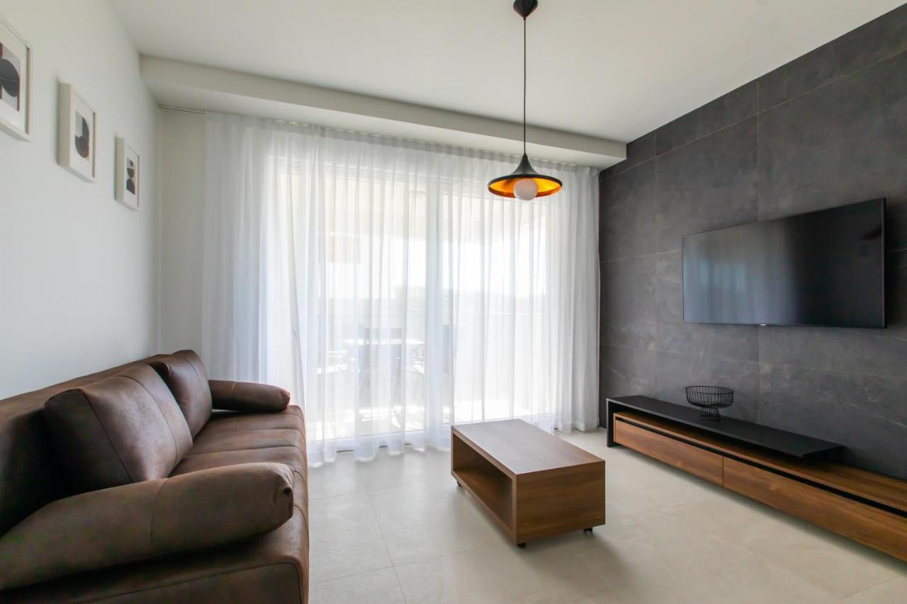 Beachfront Residences 斯塔拉诺瓦利亚 外观 照片